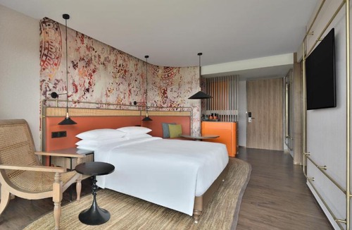 Maradu Hotel | The Artiste, Kochi, A Tribute Portfolio Hotel , Forum Mall