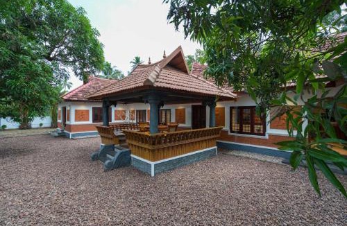 Mankombu Villa | The Backwater Heritage -Unwind on tranquil Alleppey backwaters