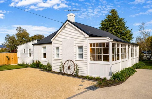Richmond House | The Baker's Cottage in the Heart of Richmond Sleeps 6