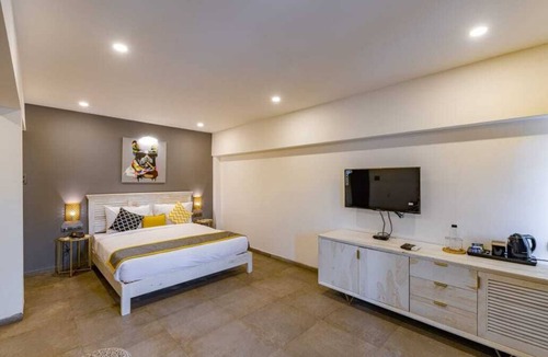 Parshwapuram Hotel | The Bark- An Art Hotel