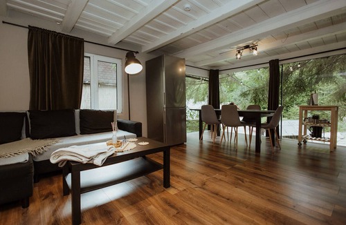 Bulz Cabin | The Blackbird Cabin