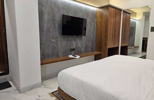 Gwalior Hotel | The Blu Pearl