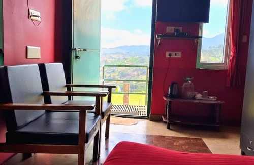 Ooty Hotel | The Bowers Chalet