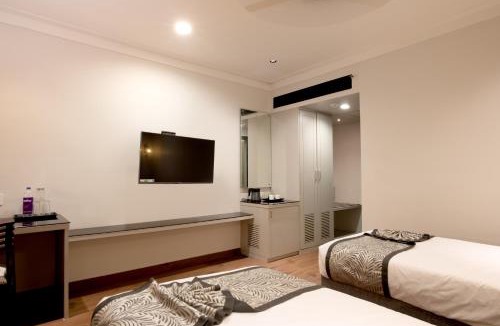 Dwaraka Nagar Hotel | The Budhil Park