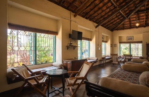 Bogmolo Ski Chalet | The Bungalow Bogmalo An 1880 Indo Portuguese Heritage Beach Villa South Goa