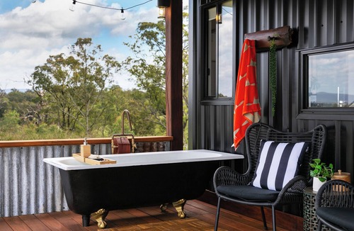 Freemans Reach Cabin | The Bunker - Malniri Park tranquil cabin accomodation