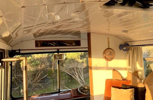 Marion Bay Cottage | The Bus Stop