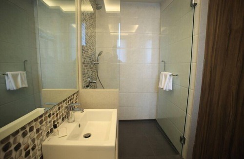 Borivali West Hotel | The Byke Delotel