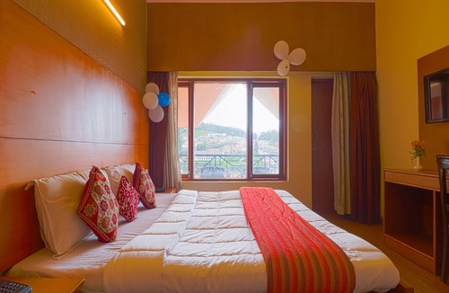Thalayathimund Hotel | The Byke Sunshine Grand