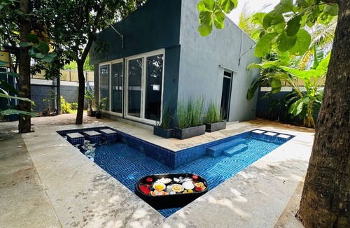 Ramanagara Villa | The Calms Villa by Travent Mug