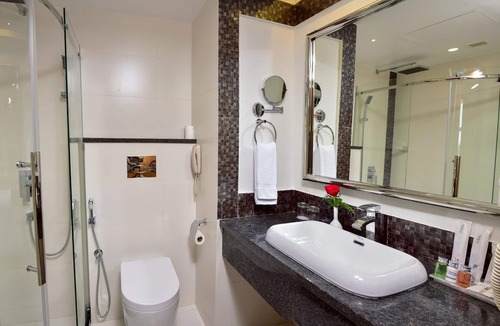 Thampanoor Hotel | The Central Residency