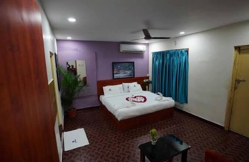 Dabagardens Hotel | The Central Suites
