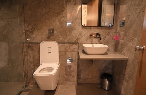 Piparia Hotel | The Citrine Hotel