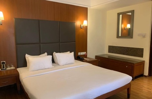 Andheri West Hotel | The Classique Club
