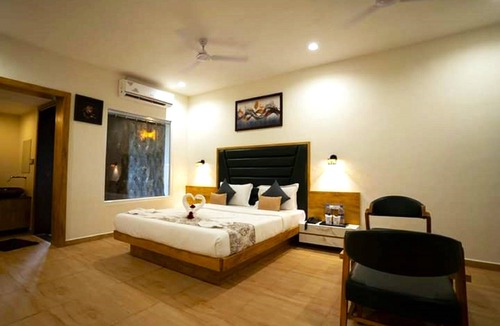Haripur Hotel | The Comfort Gir Resort