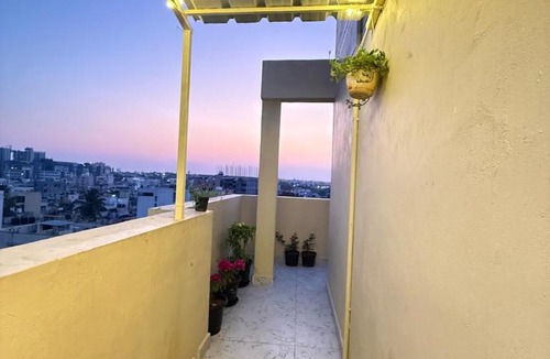 Sadduguntepalya Apartment | The Cozy Hive - Koramangala