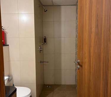 Varthur Apartment | The Cozy one - Walk to Cafés & Cinema