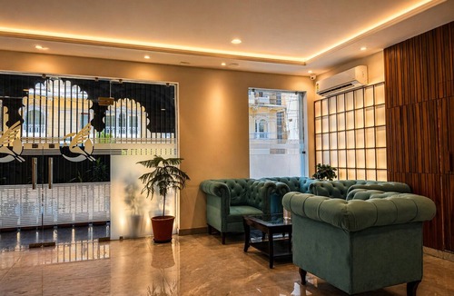 Shavri Colony Hotel | The Crescent Udaipur | Boutique Hotel Near Lake Pichola