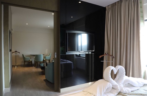 Seraikela Hotel | THE CRUZE PREMIUM BOUTIQUE HOTEL
