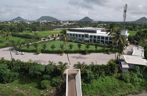Nashik Hotel | The Democracy Hotel & Resorts Convention Center