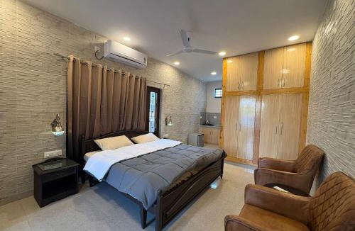 Bullawala Bed & Breakfast | The Doghouse