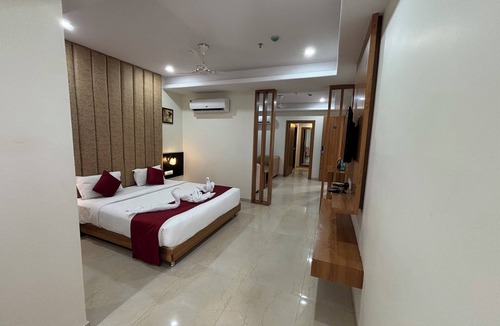 Chittorgarh Hotel | The Elegance Resort