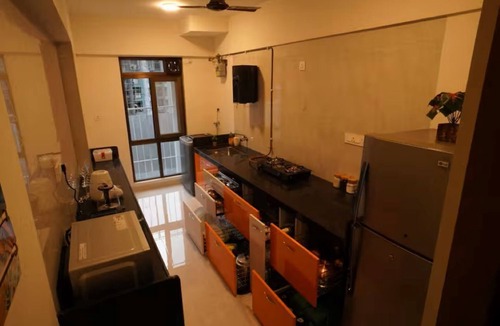 Santacruz Apartment | The Emerald Bloom, 2BHK Apt near Airport,Bkc&NMACC