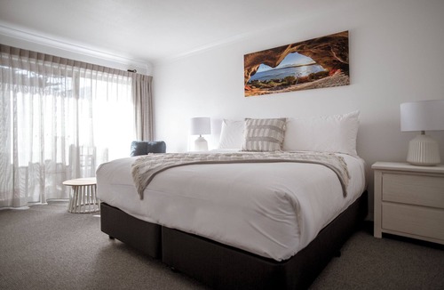 Esperance Hotel | The Esperance Accommodation