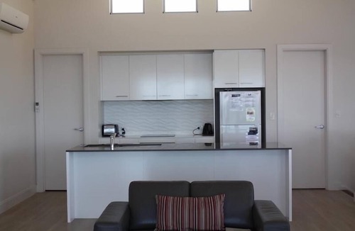 Marion Bay House | The Esplanade - Large Modern holiday home with spectacular sea Views