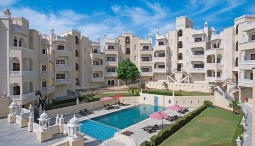 Sadri Hotel | The Everest Hill Resort Suites with Jacuzzi Spa - Resort in Kumbhalgarh