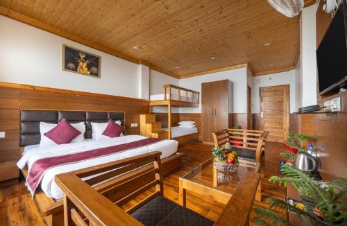 Fagu Apartment | The Family Paradise Kufri! Mountain View! Near adventure activities! BY THE TIKKER