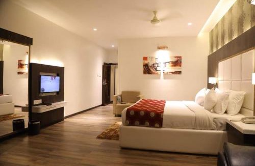 Jalgaon Hotel | The Four Seasons Recreation