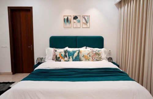 DLF Phase 3 Apartment | The Gambit Near Ambience Mall