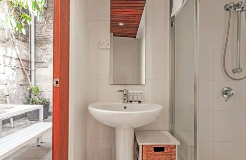 Darlinghurst House | The Gardens Terrace, Located next to Hyde Park - Sydney City