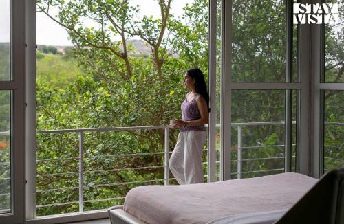 Anjaneri Villa | The Glasscape by StayVista - Hillside getaway with Pool and Indoor games