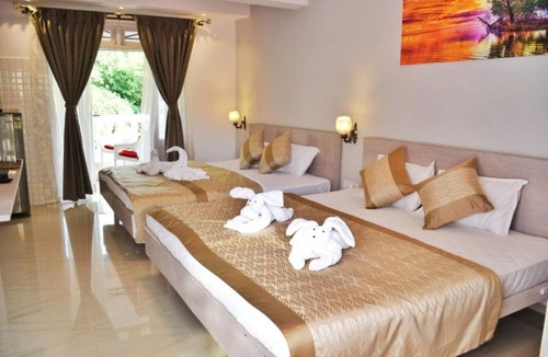 Calangute Hotel | The Golden Leaf Boutique Hotel - Deluxe Family Suite 2