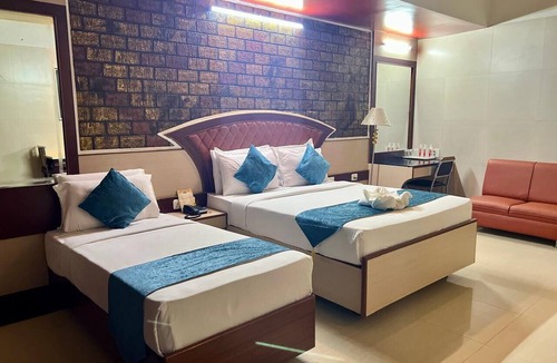 Madiwala Hotel | The Grand Krishna Rooms
