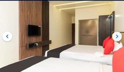 Sagar Hotel | the grand palace