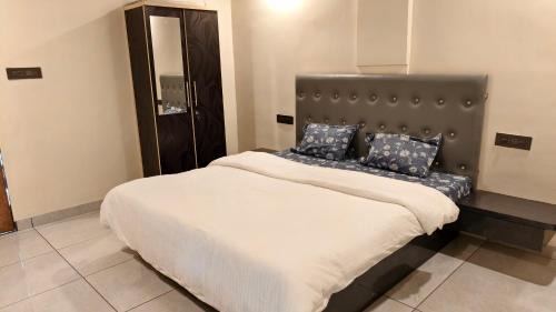 Mahabaleshwar Cabin | The grange Lake view