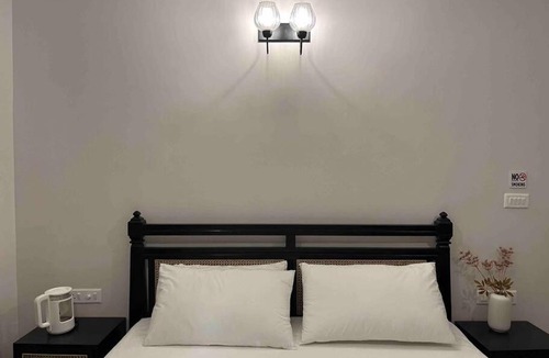 Varca Villa | The Green Door Villa-Varca (Near Varca beach)
