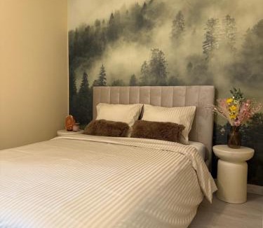 Sector 3 Apartment | The Green Pine Studio - Hils Brauner