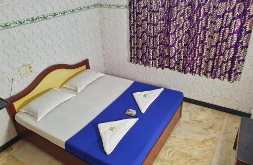 Periamet Cabin | THE GREENS - Near Chennai Central Railway Station