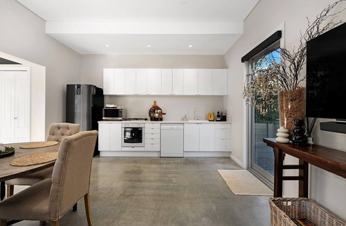 Bowral Villa | The Hidden Door Bowral Villa - the Heart of Bowral