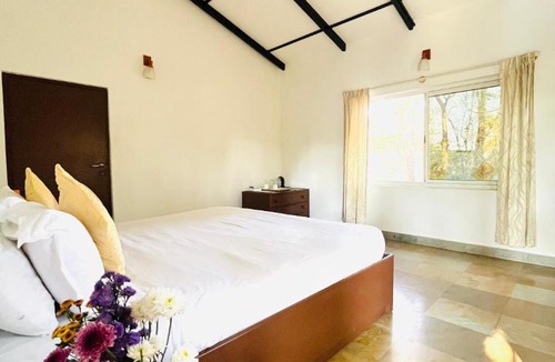 Hosur Hotel | The Hideaway Hosur by evaddo stays