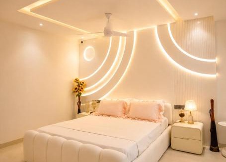 Gurugram Villa | The Ivory Mansion Ultra Luxury 4BR Villa with Rooftop Jacuzzi & Party lounge