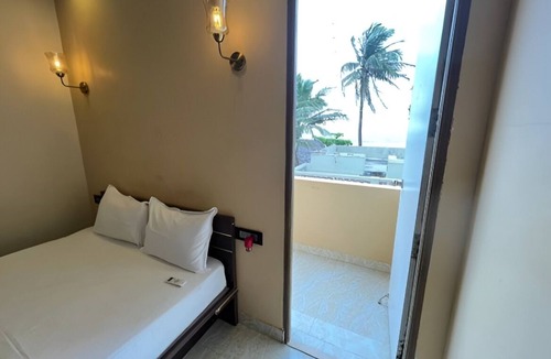Vadanemelli Hotel | The K Inn Wavefront