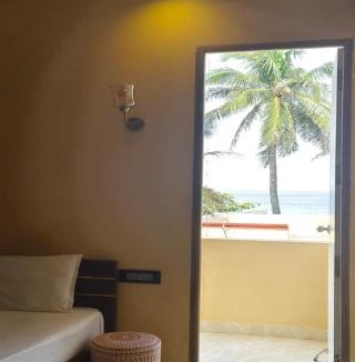 Vadanemelli Hotel | The K Inn Wavefront