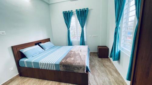 Sulthan Bathery Apartment | The Karlyle Homestay