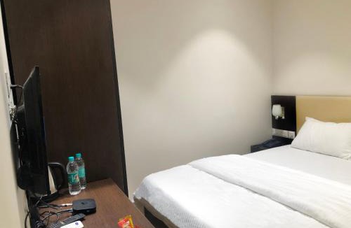 Sector V Hotel | The Lake view Hotel Salt Lake kolkata