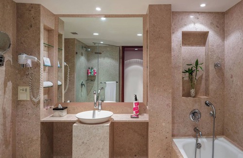 Marol Hotel | The LaLiT Mumbai